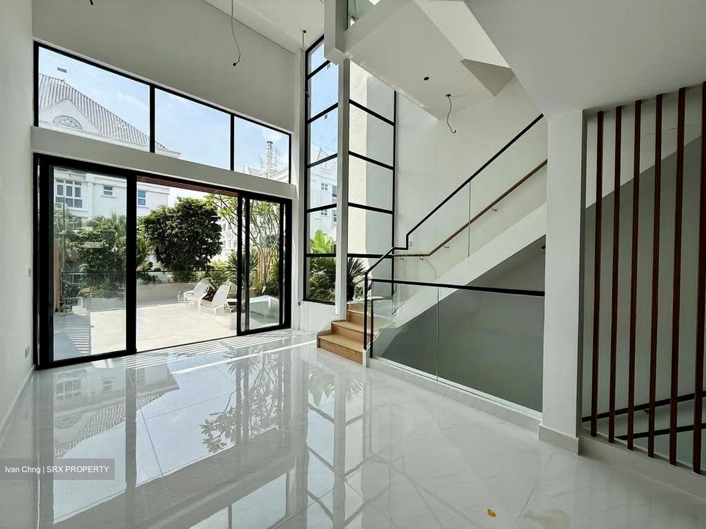 East Coast Terrace (D15), Terrace #619852481
